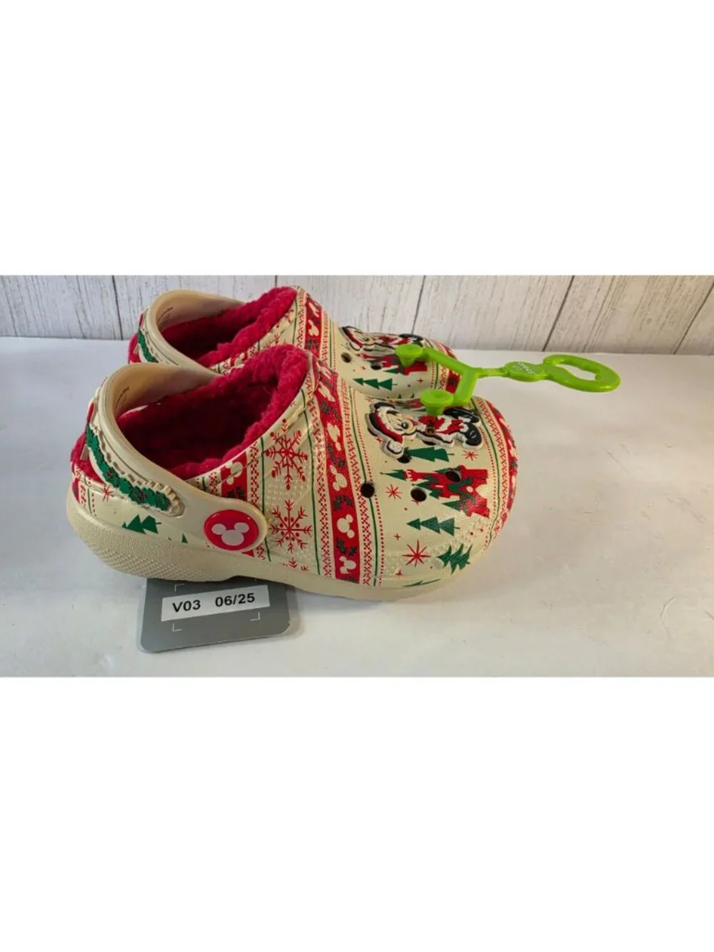 DISNEY PARKS MICKEY MOUSE CHRISTMAS LINED CROCS TODDLER CLOGS C7 FUZZY HOLIDAY N